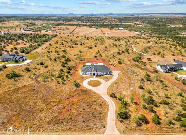173 Western Trl, Buffalo Gap, TX 79508