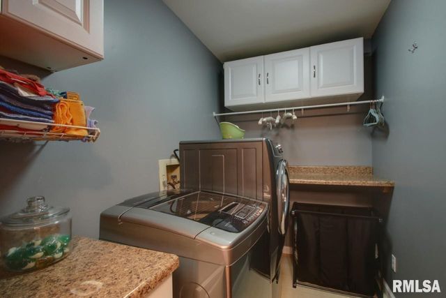 5585 Wood Crest Drive, Quincy, IL 62305