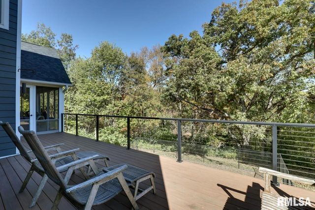 5585 Wood Crest Drive, Quincy, IL 62305