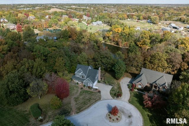 5585 Wood Crest Drive, Quincy, IL 62305