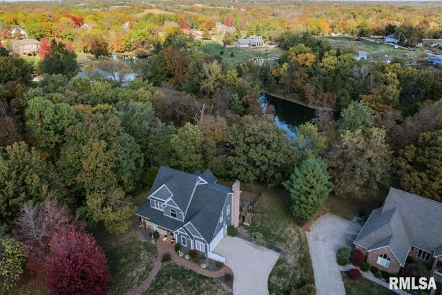 5585 Wood Crest Drive, Quincy, IL 62305