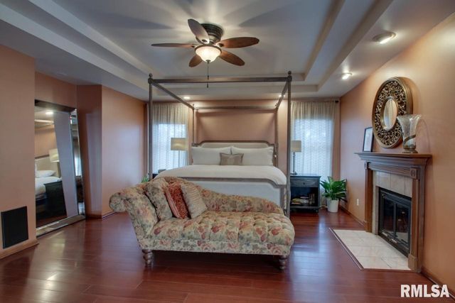 5585 Wood Crest Drive, Quincy, IL 62305