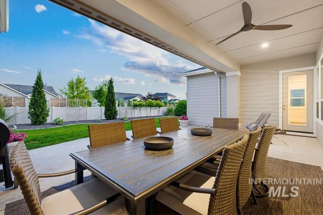 5371 W Philomena Dr, Meridian, ID 83646