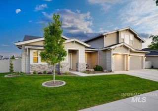 5371 W Philomena Dr, Meridian, ID 83646