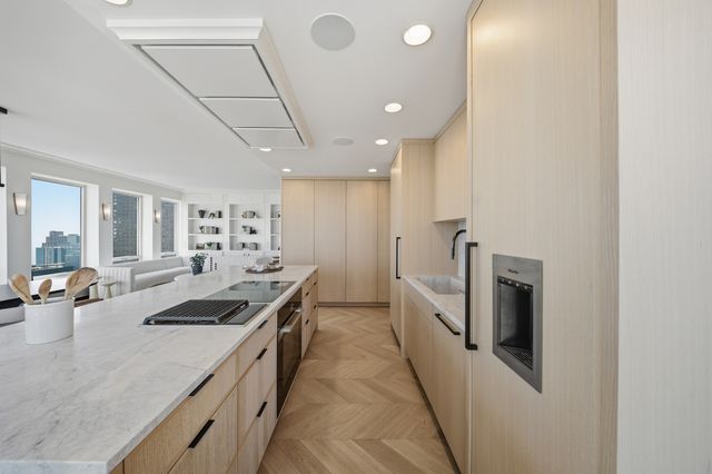 111 E Chestnut Street PH-AB, Chicago, IL 60611