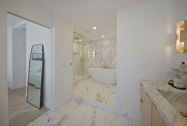 111 E Chestnut Street PH-AB, Chicago, IL 60611