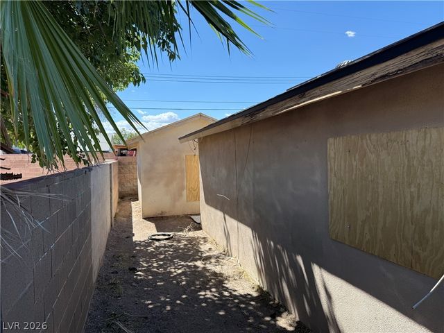 109 Prince Lane, Las Vegas, NV 89110