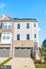 2812 LANHAM HILL CIR, Upper Marlboro, MD 20774