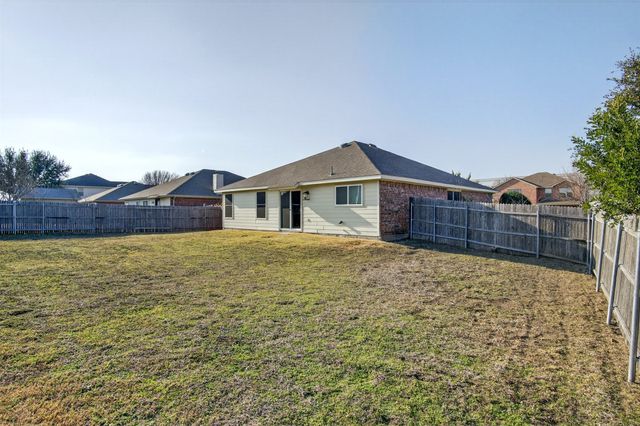 198 Brandie Mac Lane, Waxahachie, TX 75165