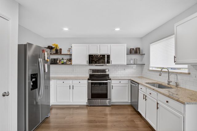 198 Brandie Mac Lane, Waxahachie, TX 75165