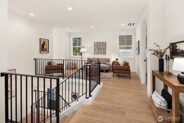 11814 NE 103rd Place, Kirkland, WA 98033