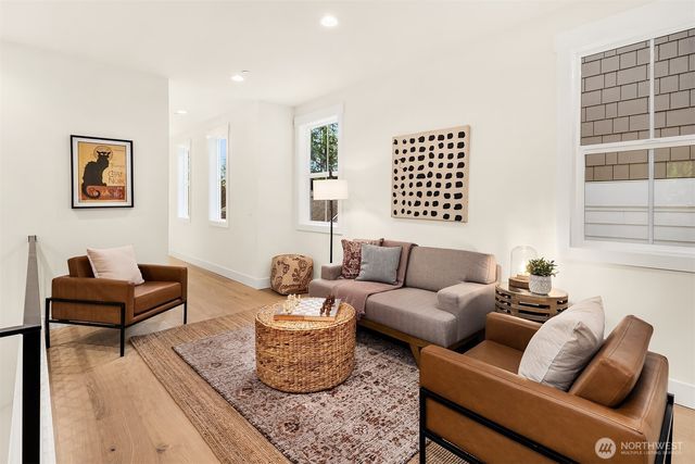 11814 NE 103rd Place, Kirkland, WA 98033