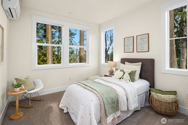 11814 NE 103rd Place, Kirkland, WA 98033