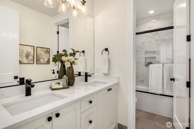 11814 NE 103rd Place, Kirkland, WA 98033