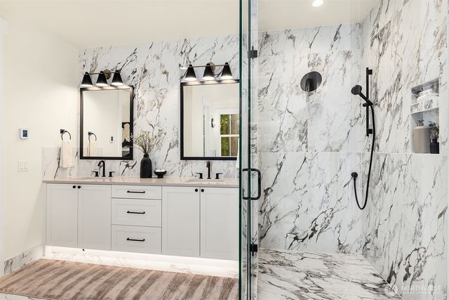 11814 NE 103rd Place, Kirkland, WA 98033