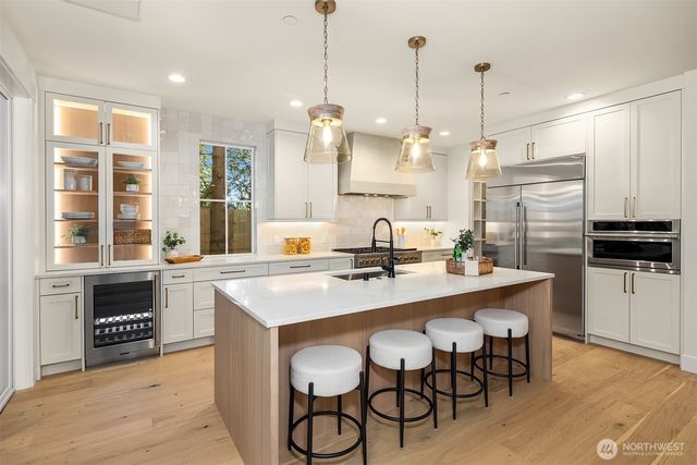 11814 NE 103rd Place, Kirkland, WA 98033