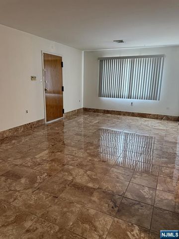 846 Riverside Avenue 106, Lyndhurst, NJ 07071