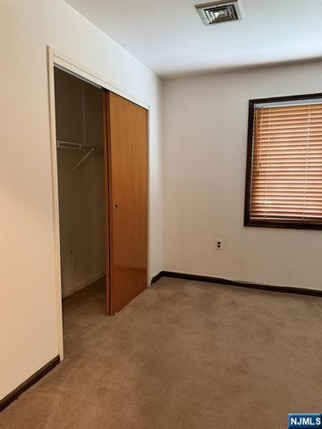 846 Riverside Avenue 106, Lyndhurst, NJ 07071