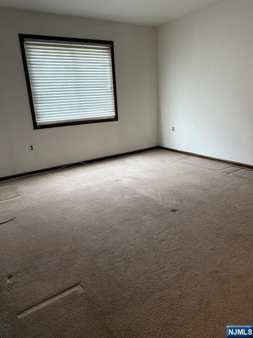 846 Riverside Avenue 106, Lyndhurst, NJ 07071