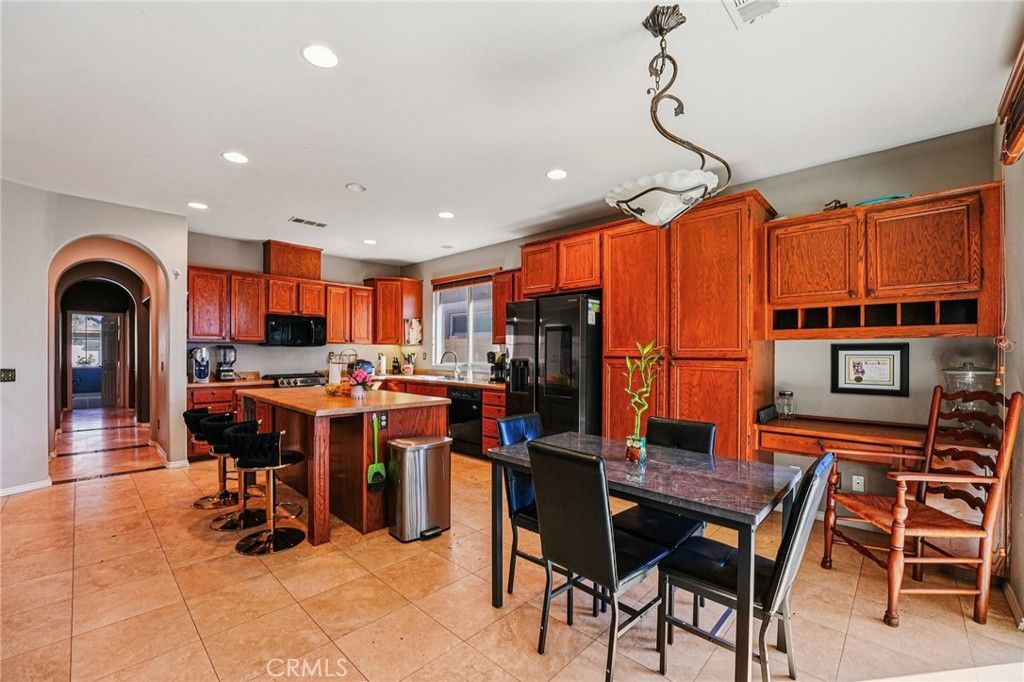 Image 3 of property listing at 1471 Hunter Moon Way, Beaumont, CA 92223