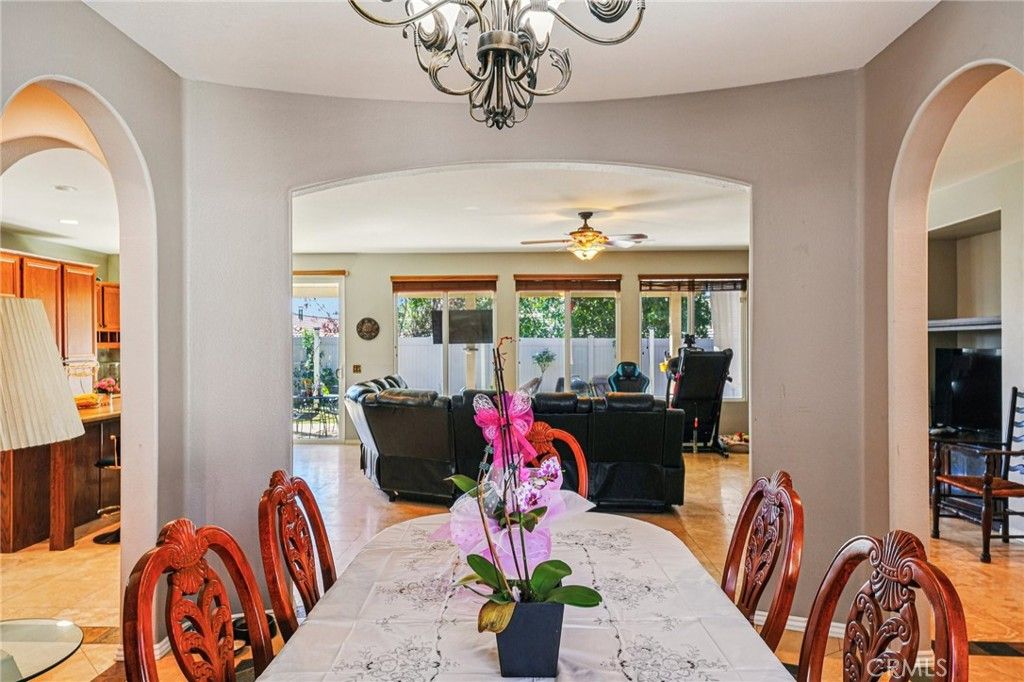 Image 5 of property listing at 1471 Hunter Moon Way, Beaumont, CA 92223