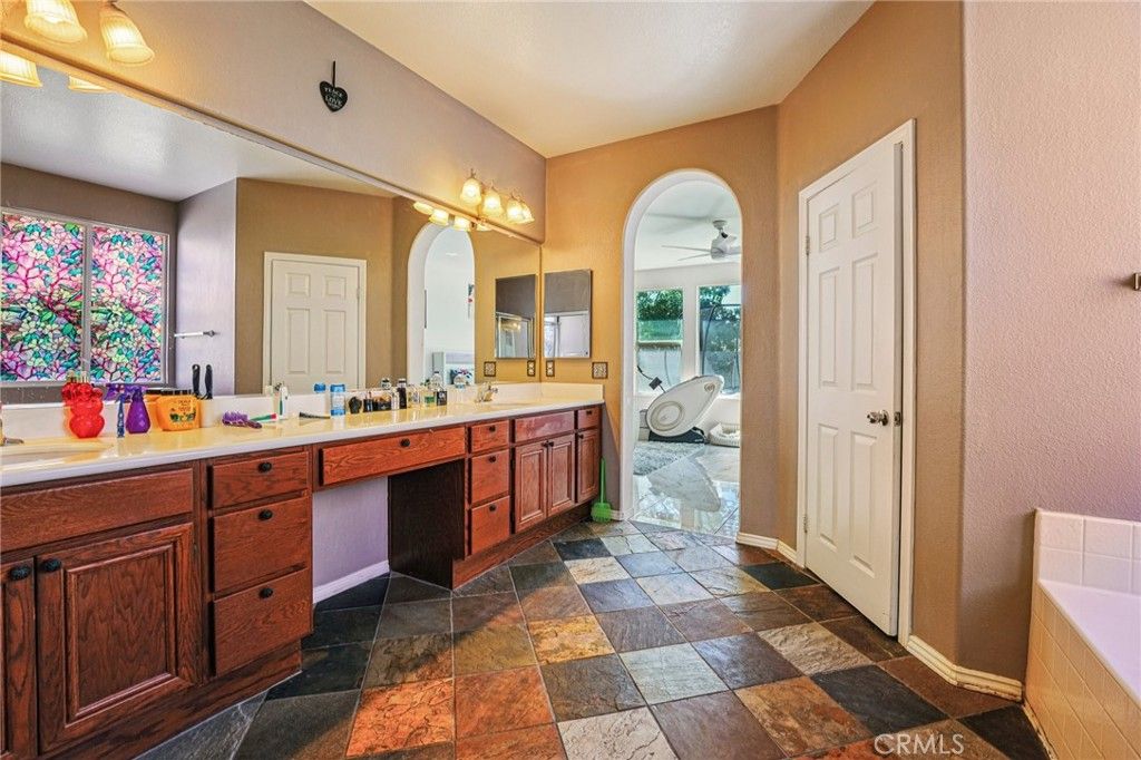 Image 9 of property listing at 1471 Hunter Moon Way, Beaumont, CA 92223