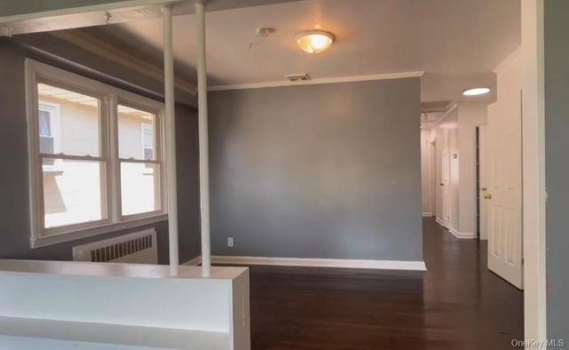 731 E Walnut Street 2nd floor, Long Beach, NY 11561
