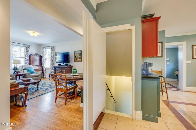 1385 Catawba Street, Kingsport, TN 37660