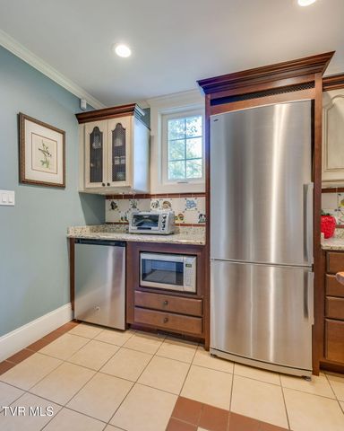 1385 Catawba Street, Kingsport, TN 37660