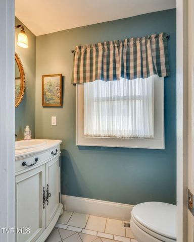 1385 Catawba Street, Kingsport, TN 37660
