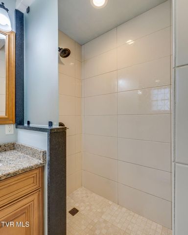 1385 Catawba Street, Kingsport, TN 37660