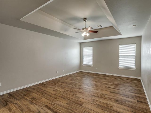 13928 Hunter Jackson Drive, Yukon, OK 73099