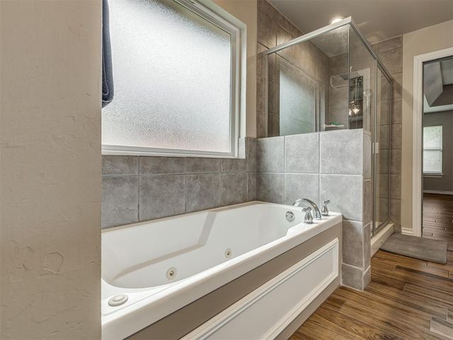 13928 Hunter Jackson Drive, Yukon, OK 73099