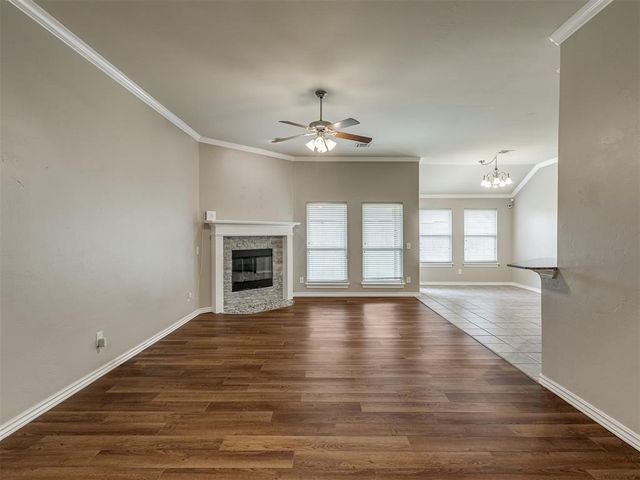 13928 Hunter Jackson Drive, Yukon, OK 73099