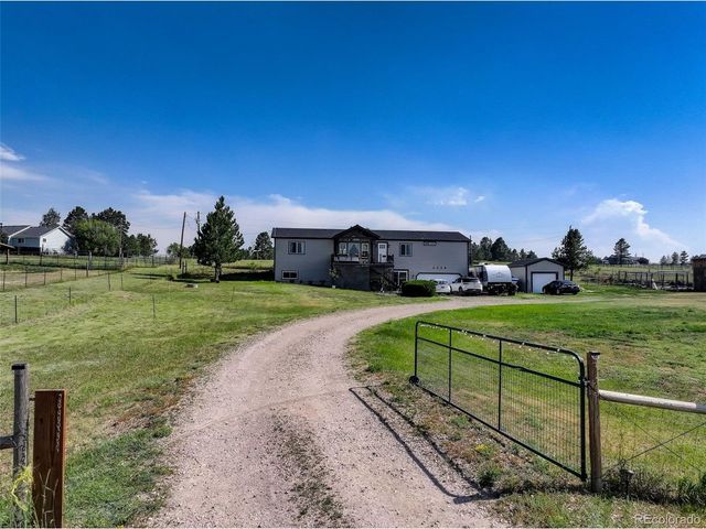 6528 Bow Meadows Dr, Elizabeth, CO 80107