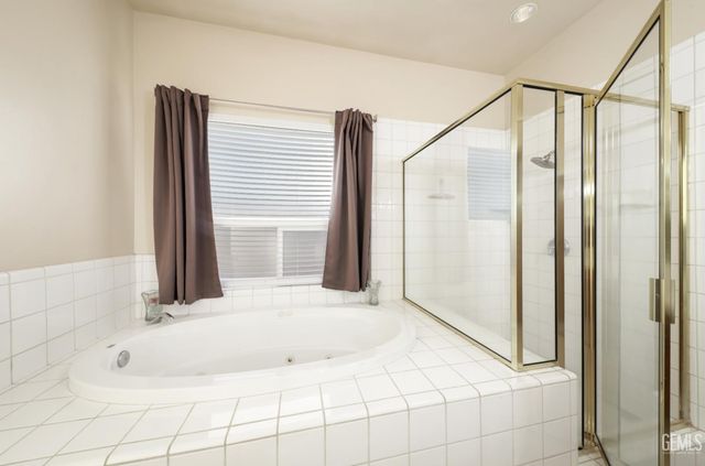 4619 Oceanrock Avenue, Bakersfield, CA 93313
