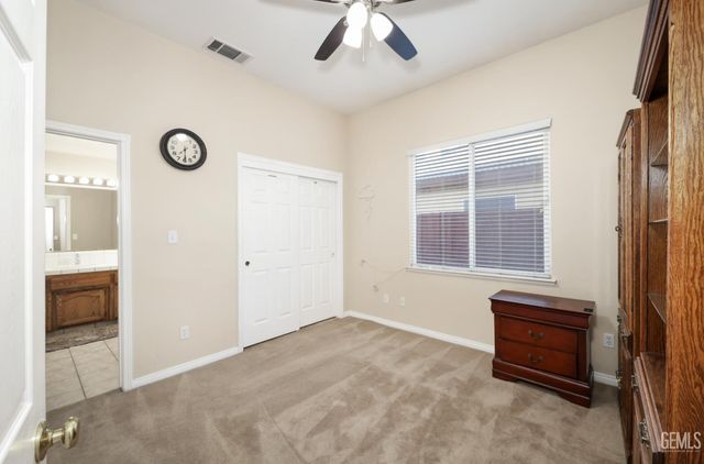 4619 Oceanrock Avenue, Bakersfield, CA 93313