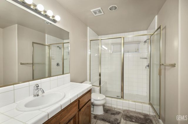 4619 Oceanrock Avenue, Bakersfield, CA 93313