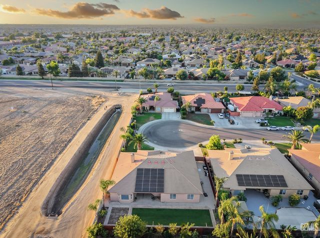 4619 Oceanrock Avenue, Bakersfield, CA 93313