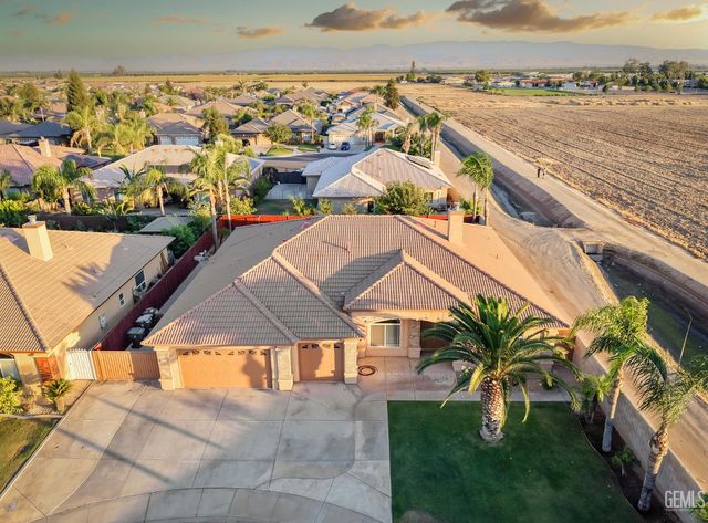4619 Oceanrock Avenue, Bakersfield, CA 93313