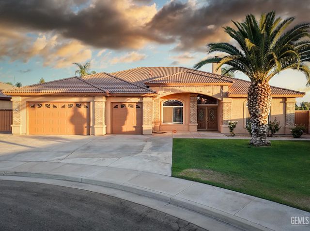 4619 Oceanrock Avenue, Bakersfield, CA 93313