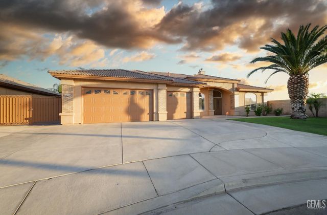 4619 Oceanrock Avenue, Bakersfield, CA 93313
