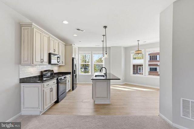 8923 QUARRY RD, Manassas, VA 20110