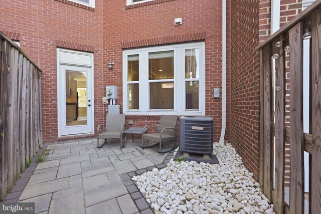 8923 QUARRY RD, Manassas, VA 20110
