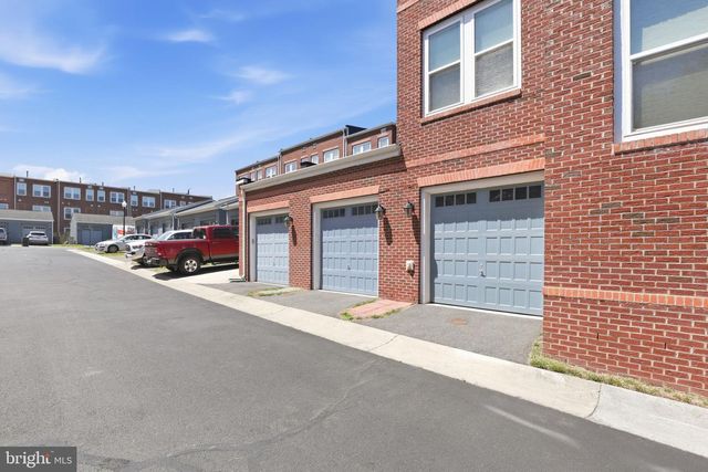 8923 QUARRY RD, Manassas, VA 20110