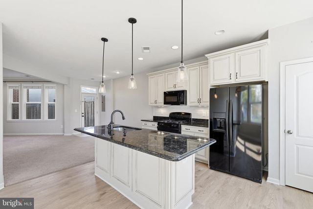 8923 QUARRY RD, Manassas, VA 20110