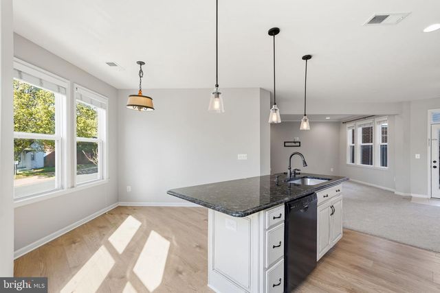 8923 QUARRY RD, Manassas, VA 20110