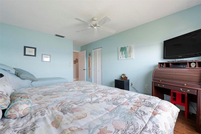 3859 CATALINA DRIVE, Bradenton, FL 34210