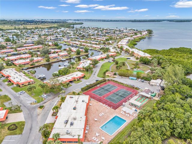 3859 CATALINA DRIVE, Bradenton, FL 34210