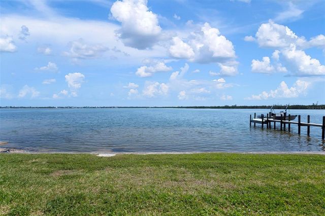 3859 CATALINA DRIVE, Bradenton, FL 34210